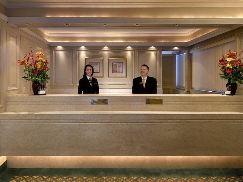 Royal Scot Hotel & Suites Βικτώρια Εξωτερικό φωτογραφία
